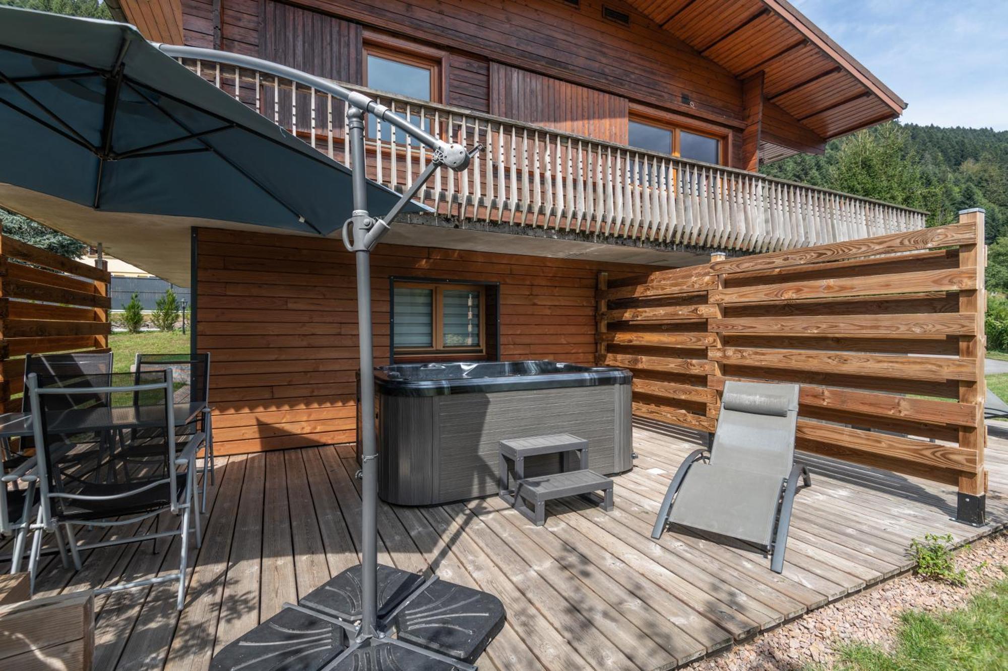 Chalets Du Bouchot & Jacuzzi Privatif Proximite Gerardmer & La Bresse Rochesson 외부 사진